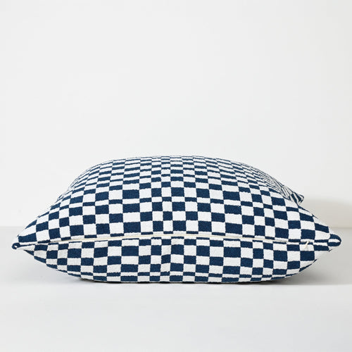 Darcy & Duke sierkussen Blocks In Blue - Blauw - 55x55cm