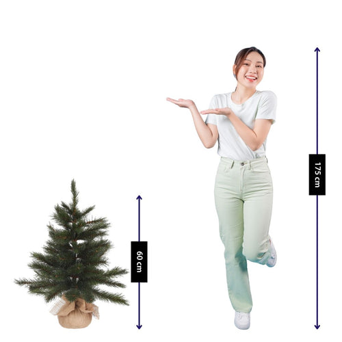 Triumph Tree Forest Frosted Kunstkerstboom H60 x D46 cm - Kunstboom in Jute Zak - Kunst Kerstboom voor Binnen - 64 Tips - Groen