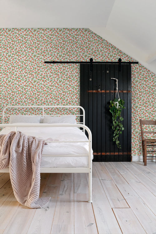 ESTAhome behang aardbeien blauw, groen en rood - 50 x 900 cm - 132173