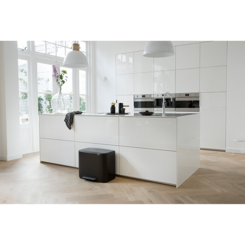 Brabantia Bo Pedaalemmer, met 2 binnenemmers, 11 + 23 liter - Matt Black - vtwonen shop