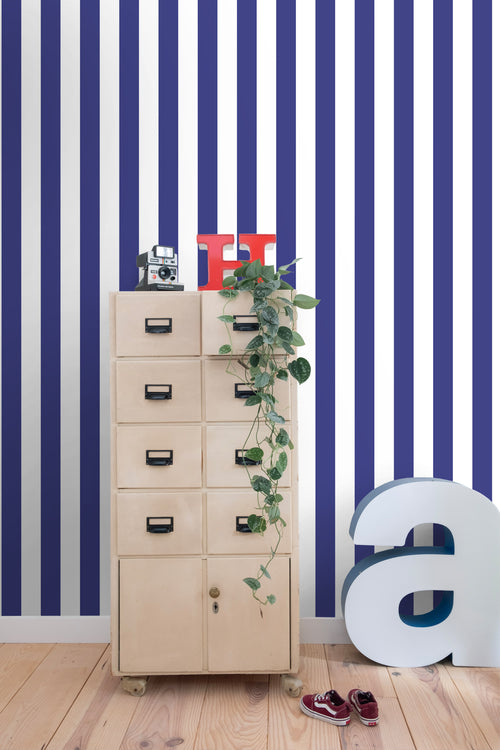 ESTAhome behang strepen blauw en wit - 50 x 900 cm - 131572 - vtwonen shop