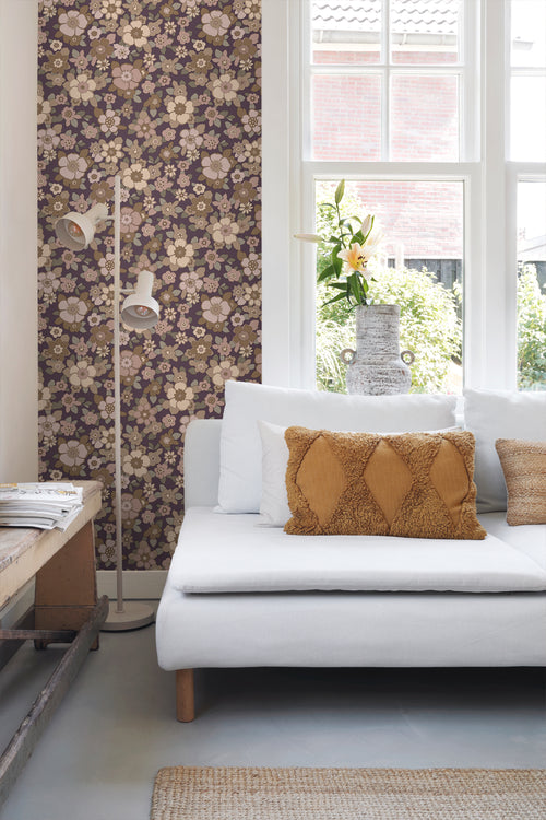 ESTAhome behang retro bloemen donker paars en beige - 50 x 900 cm - 131529 - vtwonen shop
