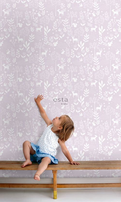 ESTAhome behang bos met bosdieren lila paars - 50 x 900 cm - 139523