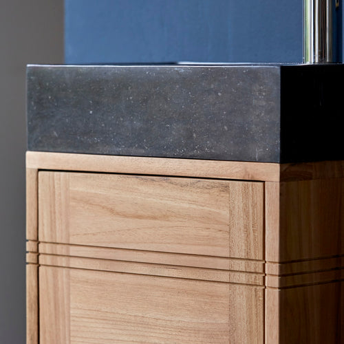 Tikamoon Wastafelmeubel van massief teakhout en zwart marmer - Zwart - vtwonen shop