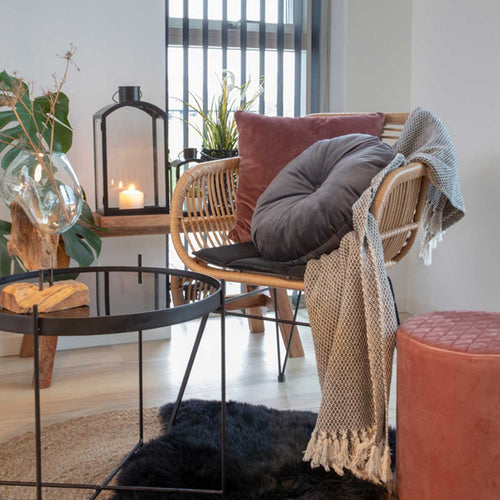 Artichok Madelein rotan tuinstoel naturel - met armleuning en zitkussen - vtwonen shop