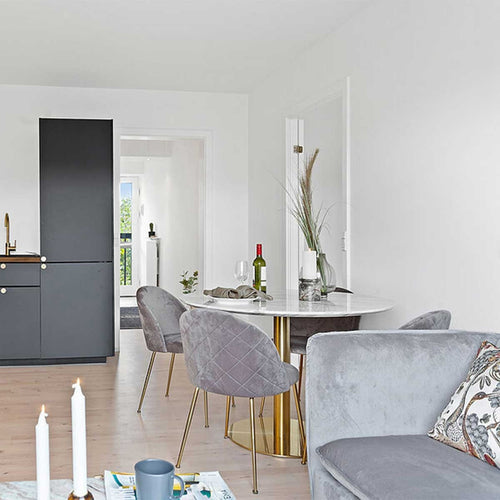 Artichok Aniek Eetkamerstoel Velvet Grijs - Gouden Poten - vtwonen shop