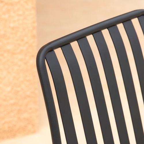 Tikamoon Zwarte metalen tuinstoel - Zwart - vtwonen shop