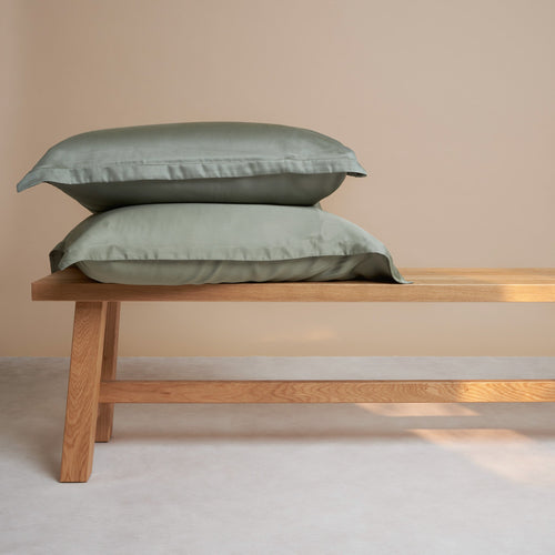 Coco & Cici - Bamboe Kussensloop 75 x 50 cm - Kussenhoes - Olijfgroen - 100% Eco Bamboe - Volant 2 cm - 1 stuk