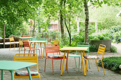 MaximaVida metalen vierkante tuintafel Max 80 x 80 cm okergeel - vtwonen shop