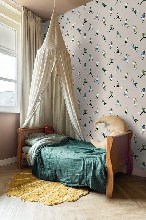 ESTAhome behang voetbalspelers beige en groen - 50 x 900 cm - 131557 - vtwonen shop