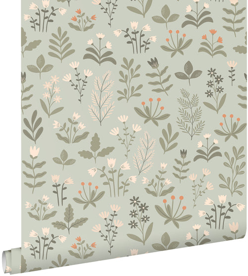 ESTAhome behang veldbloemen licht vergrijsd groen en beige - 50 x 900 cm - 131097 - vtwonen shop