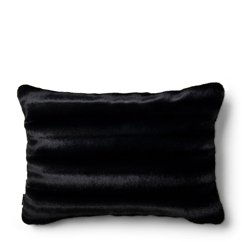 Rivièra Maison Maeve Faux Fur Pillow Cover 65x45 - Polyester - Zwart - vtwonen shop