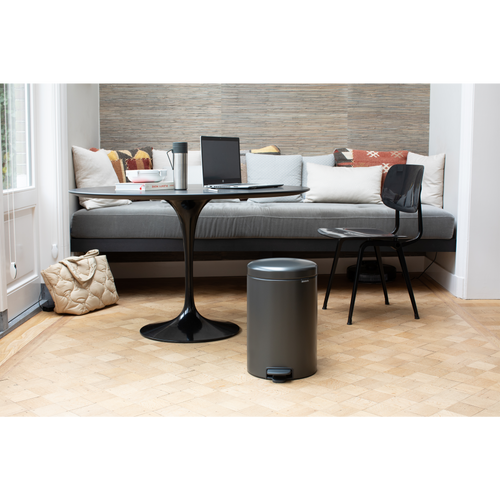 Brabantia NewIcon Pedaalemmer, 20 liter, kunststof binnenemmer - Confident Grey