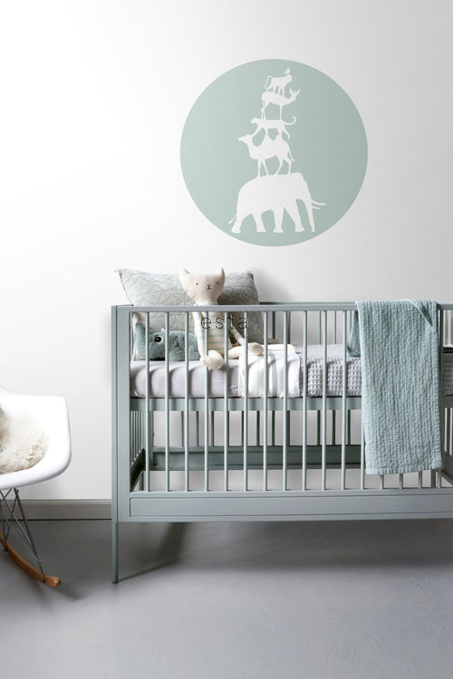 ESTAhome zelfklevende behangcirkel gestapelde dieren mintgroen - Ø 70 cm - 158977