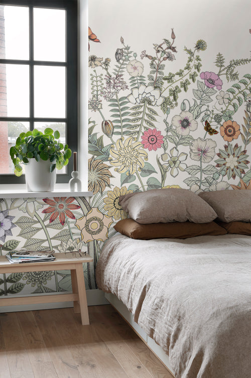 ESTAhome fotobehang bloemen & vlinders groen, oranje en paars - 250 x 279 cm - 159107