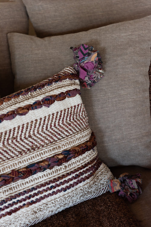 J-Line kussen Rechthoek Gevlochten Chindi + Kwasten - katoen - creme/bruin - vtwonen shop