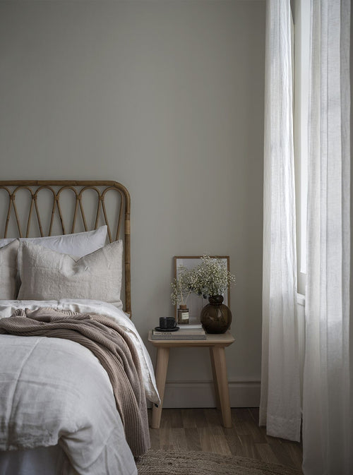 Duro Wallpaper behang effen licht taupe - 53 cm x 10.05 m - 662196 - vtwonen shop