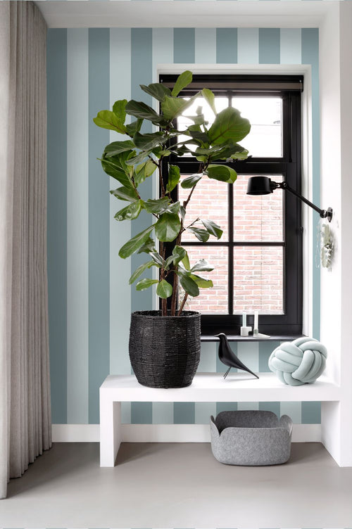 ESTAhome behang strepen lichtblauw en blauw - 50 x 900 cm - 131965