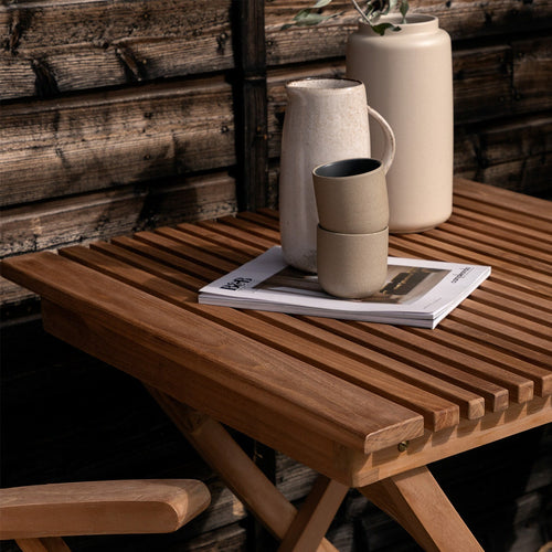 Nest outdoor Joan Inklapbare Houten Tuintafel Naturel - 70 x 70 cm - vtwonen shop