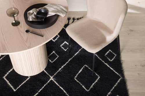 Rebellenclub Vloerkleed Rossel - 350 x 250 cm - Zwart - vtwonen shop