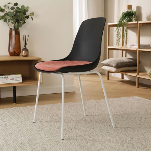 Nolon Nora-Liv Eetkamerstoel Zwart - Terracotta Kussen - Witte Poten - vtwonen shop