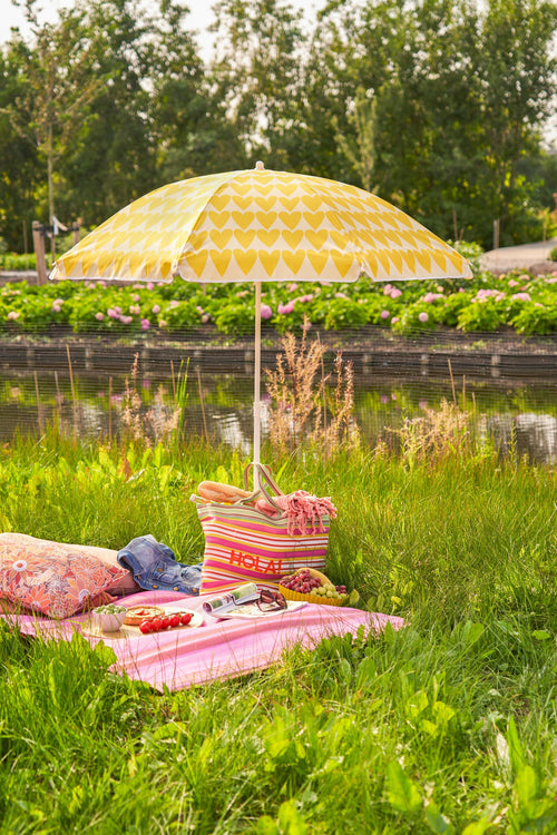 Mica Decorations Heart Strandparasol - H180 x Ø160 cm - Geel - vtwonen shop