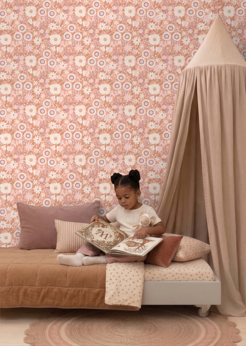 ESTAhome behang retro bloemen roze, paars en beige - 50 x 900 cm - 132159