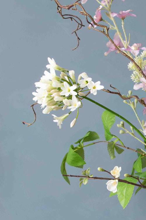 Madame Fleurie The Pearl Grande Boeket inclusief Vaas – Luxe Zijde bloemen Lavendel & Wit - 20,5cm x 35,5cm