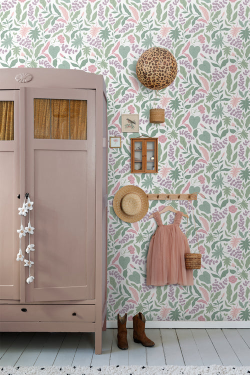 ESTAhome behang bladeren en bloemen paars, roze en groen - 50 x 900 cm - 131049 - vtwonen shop