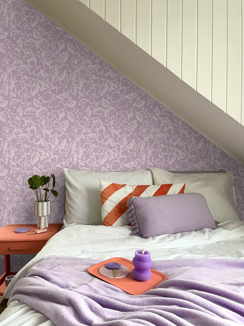 ESTAhome behang bladeren en bloemen lila paars - 50 x 900 cm - 131374 - vtwonen shop