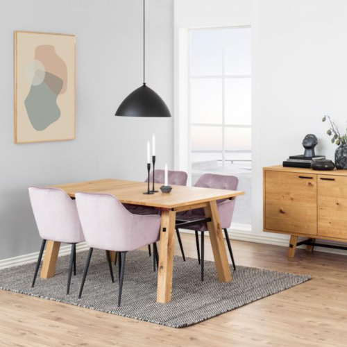 BRAM Eetkamerstoel Moala - Set Van 2 - Fluweel Roze Met Mat Zwarte Poten - vtwonen shop