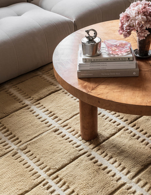 Vloerkleed Layered Lilly Wool Rug Mustard 180x270 cm - vtwonen shop