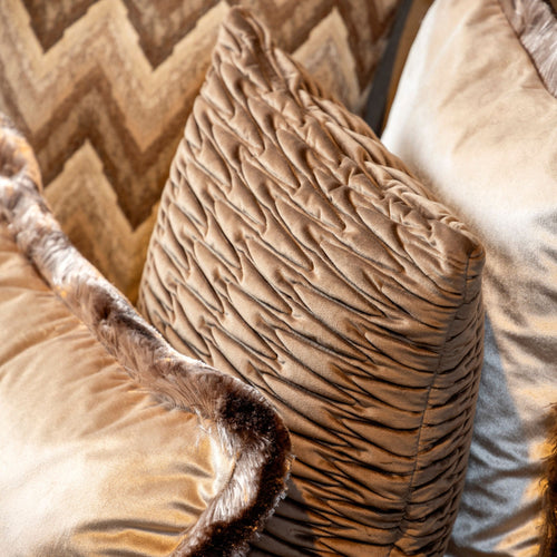 HALINA | sierkussen 43x43 cm | Coca Mocha | Hoii | met duurzame kussenvulling