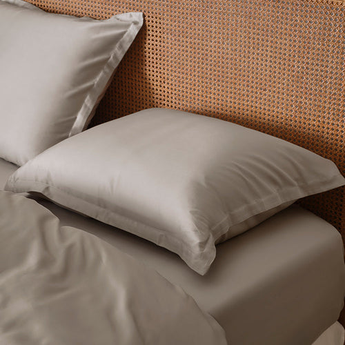 Coco & Cici - TENCEL - Sateen Dekbedovertrek Taupe - 260x220 + 2 kussenslopen 60x70