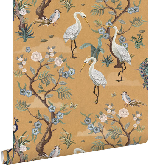 ESTAhome behang kraanvogels okergeel - 50 x 900 cm - 139707