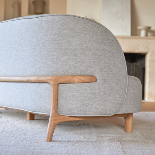 Tikamoon 3-zitsbank van massief eiken en grijze stof - Grijs - vtwonen shop