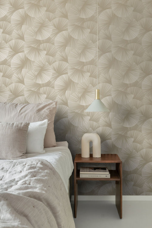 Origin Wallcoverings behang grafisch 3D motief taupe - 0.53 x 10.05 m - 348043 - vtwonen shop