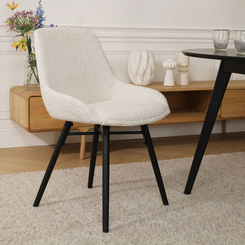 Nolon Nena-Isa Eetkamerstoel Bouclé Beige - Zwarte Houten Poten - vtwonen shop