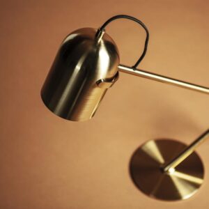 FurniLux Sleek Tafellamp - Goud - Verstelbaar en Stijlvol - 52x20x65cm - vtwonen shop