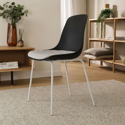Nolon Nora-Liv Eetkamerstoel Zwart - Lichtgrijs Kussen - Witte Poten - vtwonen shop