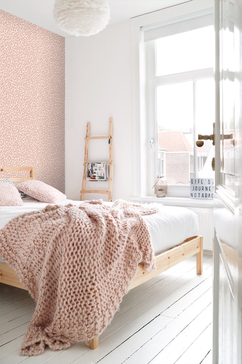 ESTAhome behang panterprint perzik roze - 53 cm x 10.05 m - 128821 - vtwonen shop