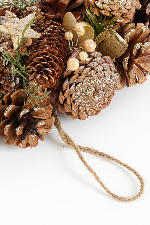 Mica Decorations Brant Kerstkrans met Dennenappels - H9 x Ø45 cm - Bruin - vtwonen shop