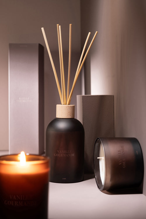 J-Line geurkaars Accords Essentiels - Vanille Gourmande - bruin - 28U - vtwonen shop