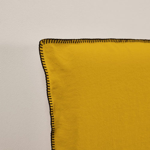 Madura Hoes voor hoofdbord Nino oker en zwarte slinger 150x134 cm