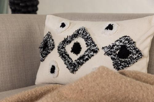 Rebellenclub Kussen Nuta - Zwart/wit - vtwonen shop