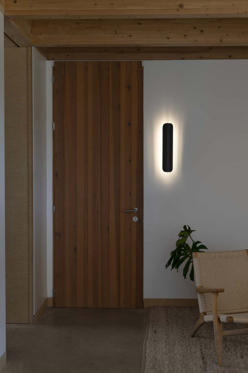 Faro Novo Wandlamp mat zwart 2700K