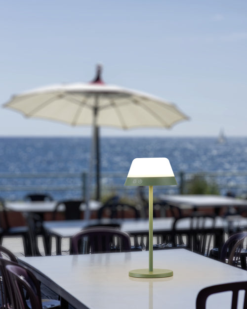 EGLO tafellamp Meggiano - draadloos - 32 cm - groen/wit - vtwonen shop