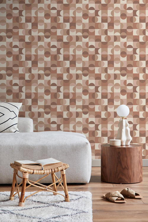 ESTAhome behang cirkels in Bauhaus stijl beige, bruin en licht roze - 50 x 900 cm - 131242 - vtwonen shop