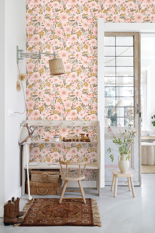 ESTAhome behang bloemen licht roze, okergeel en vergrijsd groen - 50 x 900 cm - 130923 - vtwonen shop