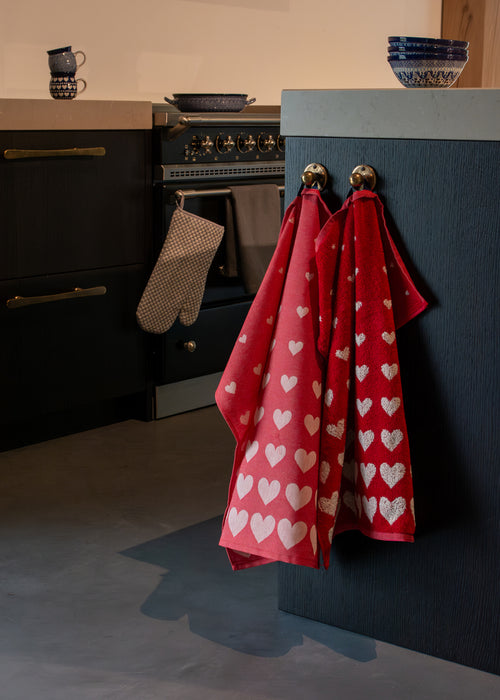 Luxe Keukendoek en Theedoek Hearts Rood Bunzlau Castle - 100% biologisch GOTS katoen